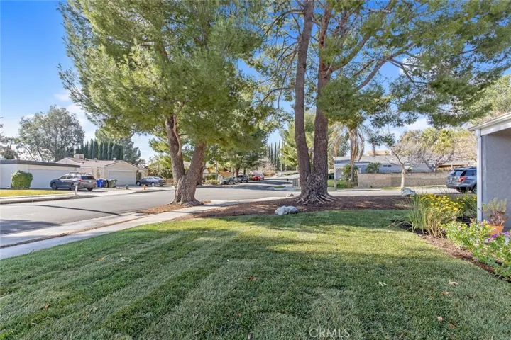 20151 Ermine Street, Canyon Country, California 91351