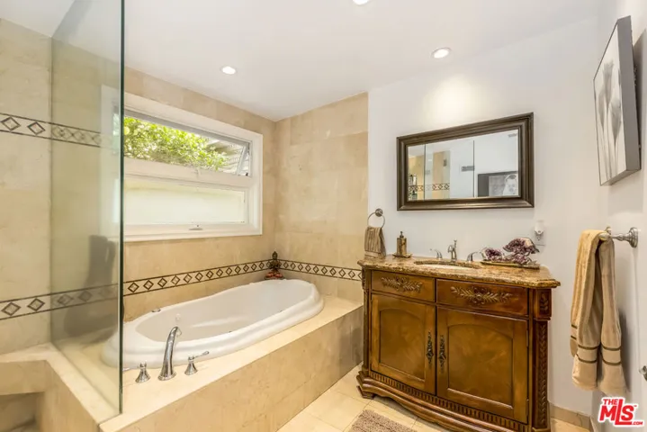 Full Bath 1