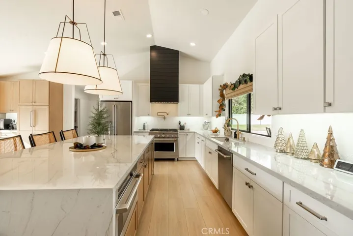 24491 Adams Avenue, Murrieta, California 92562