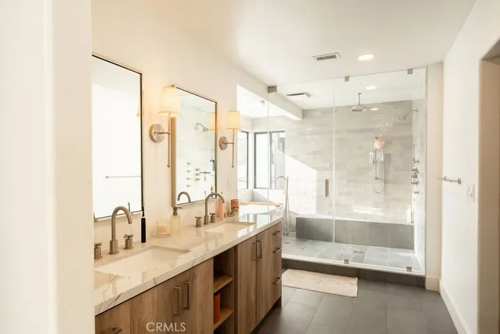 PRIMARY BATH DUAL SINKS