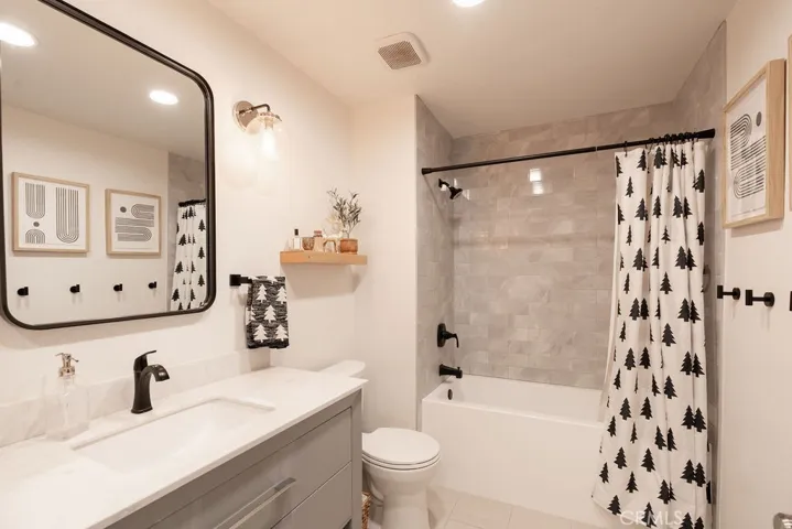 GUEST BATH