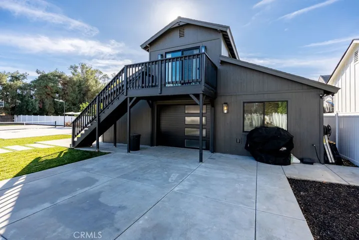LARGE BARN WITH ADU POTENTIAL ON TOP AND POOL HOUSE/ GAME ROOM ON BOTTOM