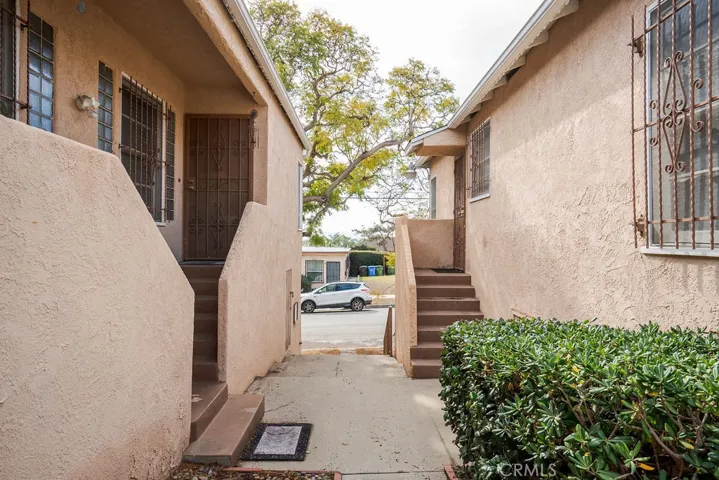 4479 W 61st Street, Windsor Hills, California 90043