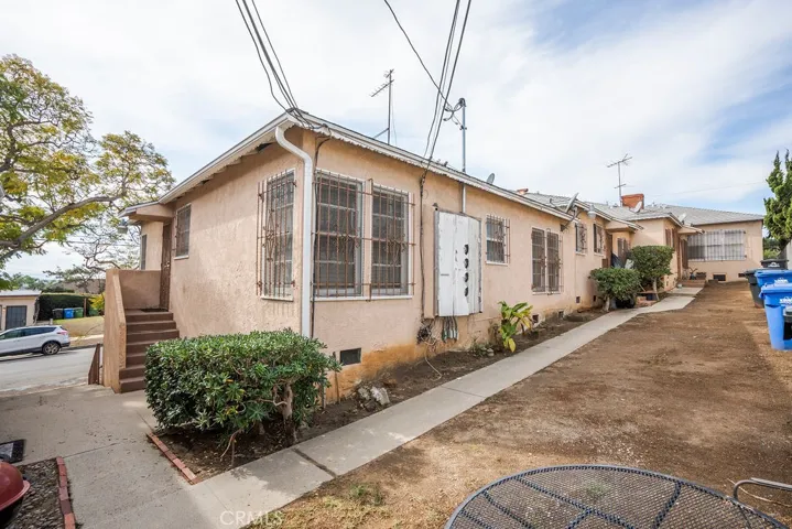 4479 W 61st Street, Windsor Hills, California 90043