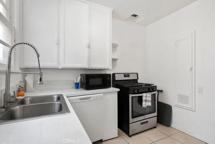 4479 W 61st Street, Windsor Hills, California 90043