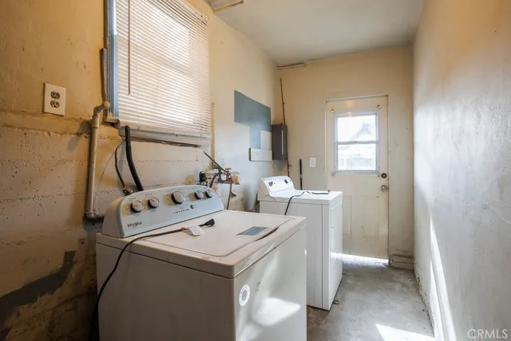 4479 W 61st Street, Windsor Hills, California 90043