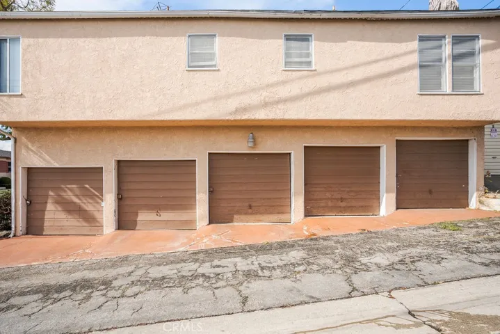 4479 W 61st Street, Windsor Hills, California 90043