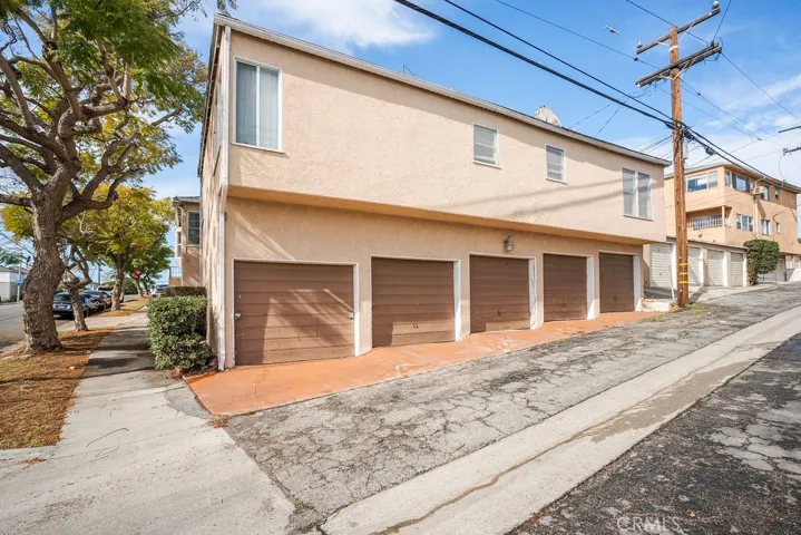4479 W 61st Street, Windsor Hills, California 90043