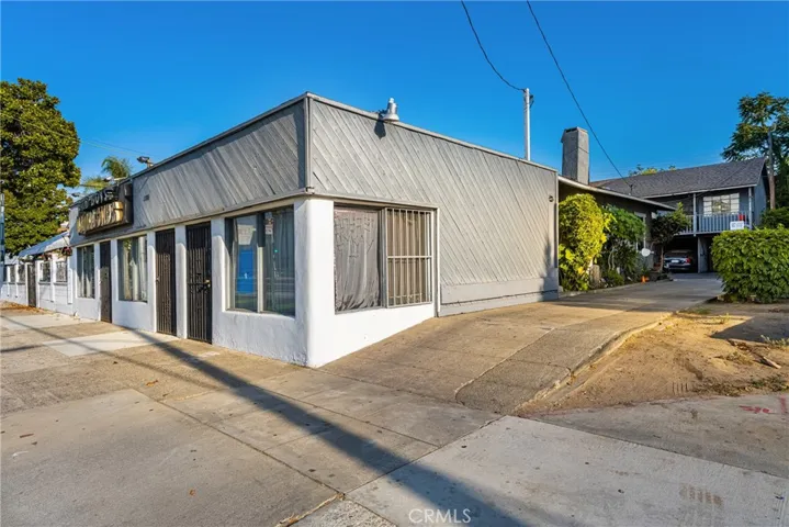 1106 W Santa Ana Boulevard, Santa Ana, California 92703