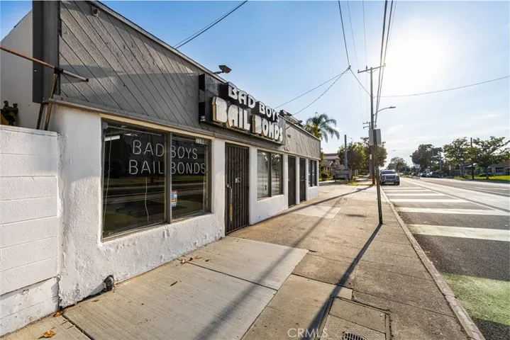 1106 W Santa Ana Boulevard, Santa Ana, California 92703
