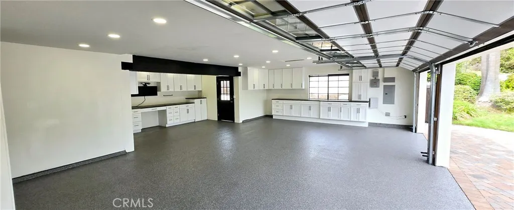 1129 Sugarbush Drive, Vista, California 92084
