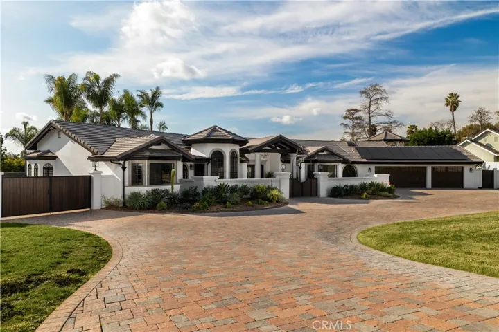 1129 Sugarbush Drive, Vista, California 92084