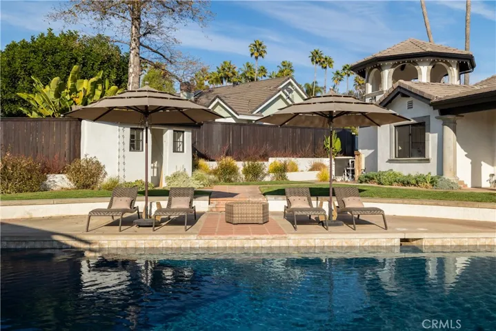 1129 Sugarbush Drive, Vista, California 92084