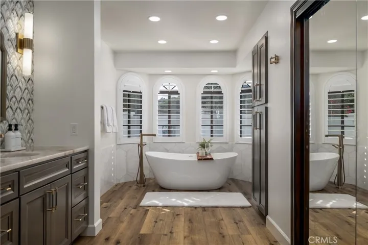 1129 Sugarbush Drive, Vista, California 92084