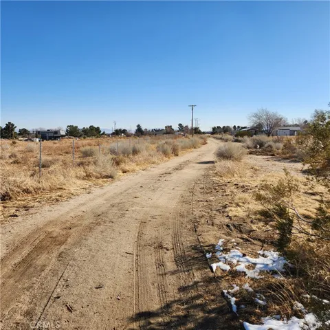 0 Coyote Road, Phelan, California 92371