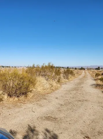 0 Coyote Road, Phelan, California 92371