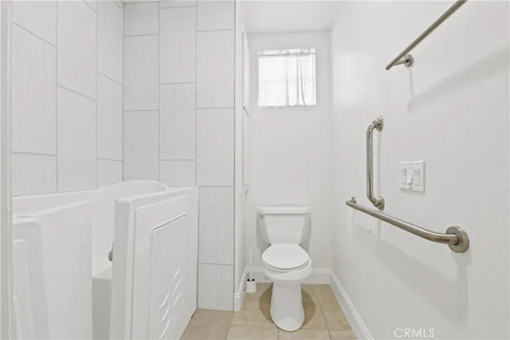 602 Solvay Aisle, Irvine, California 92606