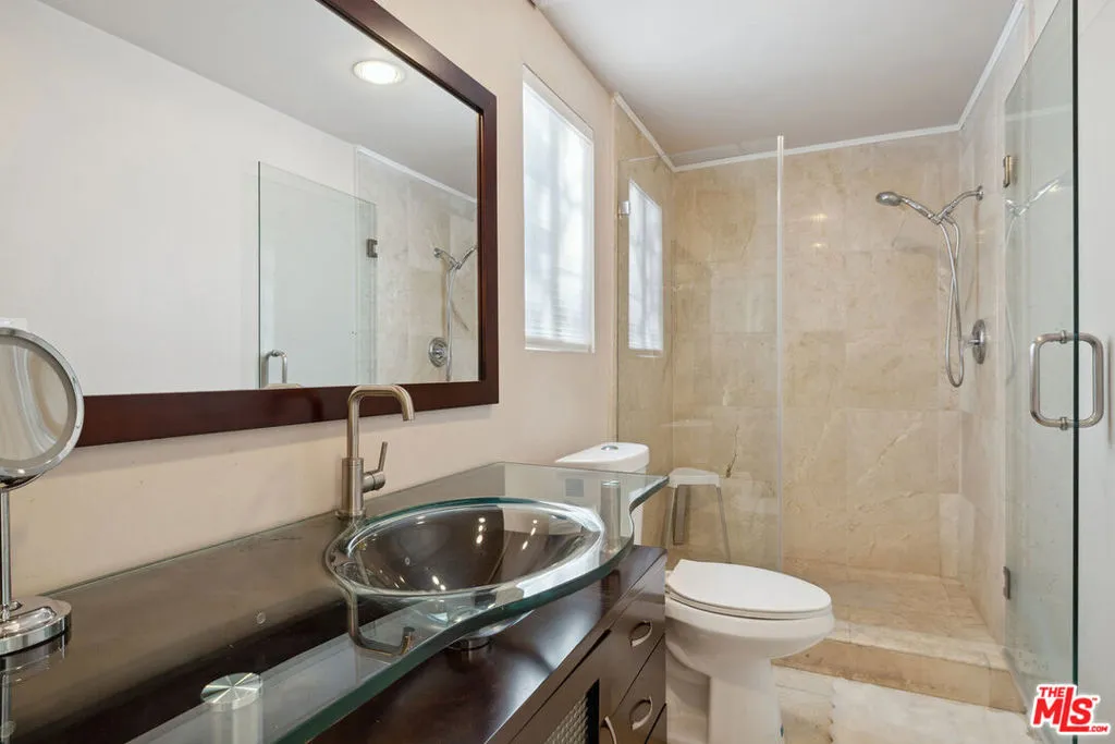 20286 Allentown Drive, Woodland Hills, California 91364 home-pic-22