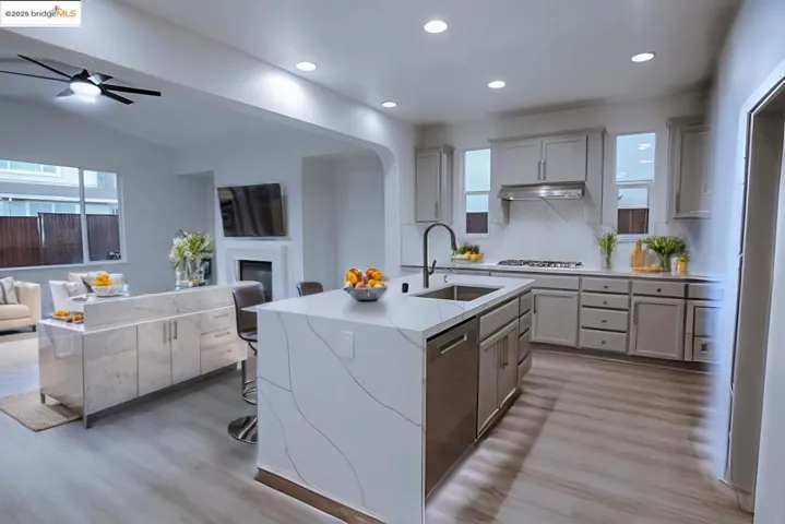 6637 Yellowstone Cir, Discovery Bay, California 94505