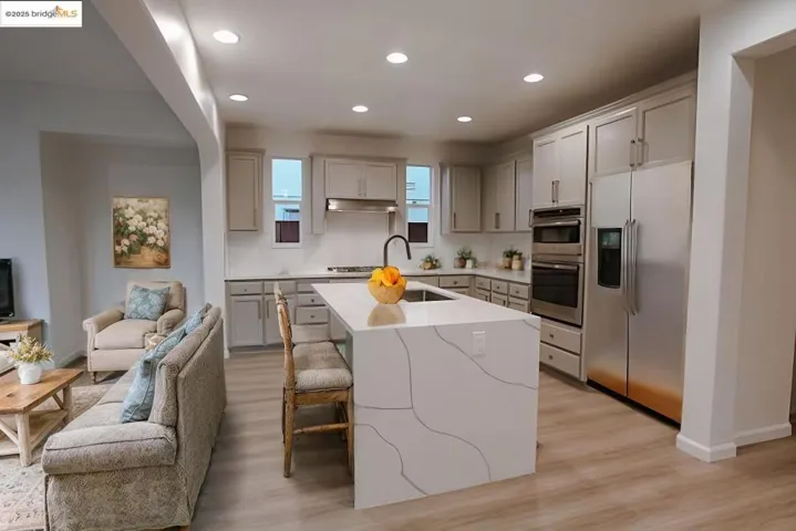 6637 Yellowstone Cir, Discovery Bay, California 94505