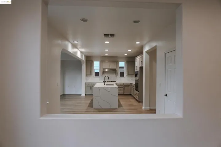6637 Yellowstone Cir, Discovery Bay, California 94505