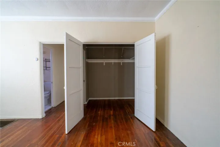 4915 E Ocean Boulevard, Long Beach, California 90803