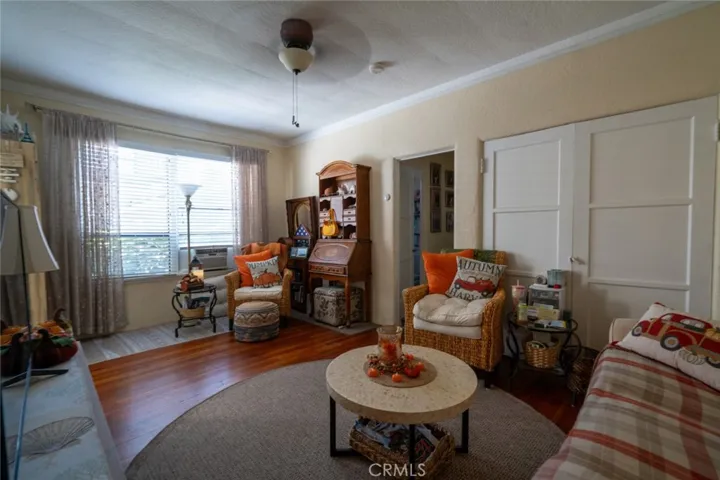 4915 E Ocean Boulevard, Long Beach, California 90803