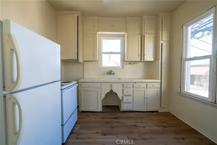 4915 E Ocean Boulevard, Long Beach, California 90803