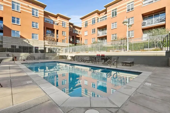 130 E San Fernando Street 323, San Jose, California 95112