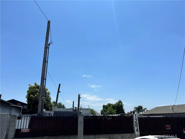 1284 E 3rd Street, Pomona, California 91766