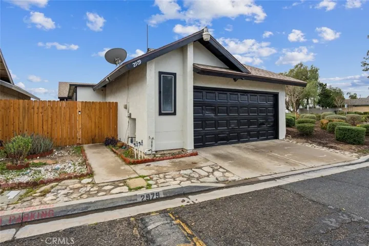 2979 Cardamon Street, Rialto, California 92376