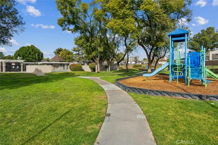 2979 Cardamon Street, Rialto, California 92376