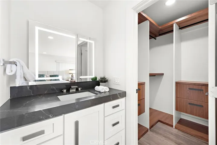 1071 Baja, Laguna Beach, California 92651