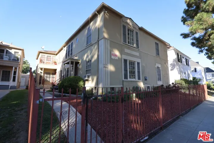 4223 Degnan Boulevard, Los Angeles, California 90008