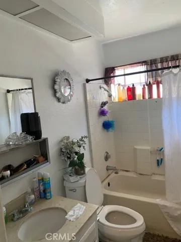 909 N Zeyn Street, Anaheim, California 92805