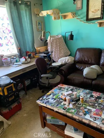 909 N Zeyn Street, Anaheim, California 92805