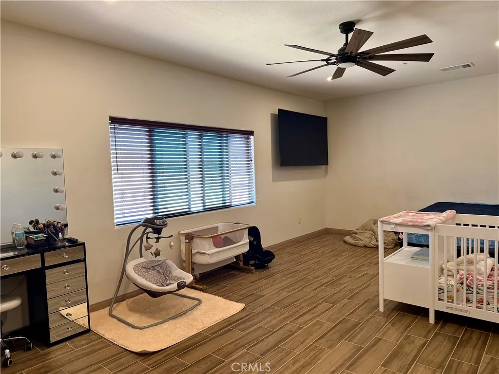 7164 Kingsley Avenue, Hesperia, California 92345 home-pic-28
