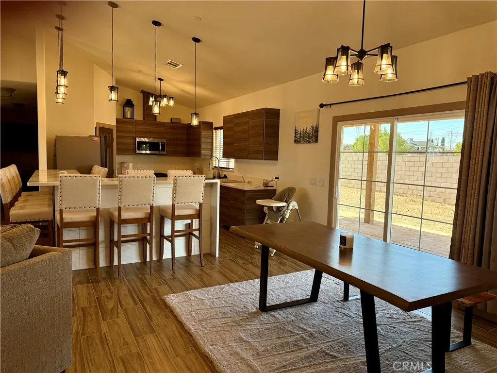 7164 Kingsley Avenue, Hesperia, California 92345 home-pic-3