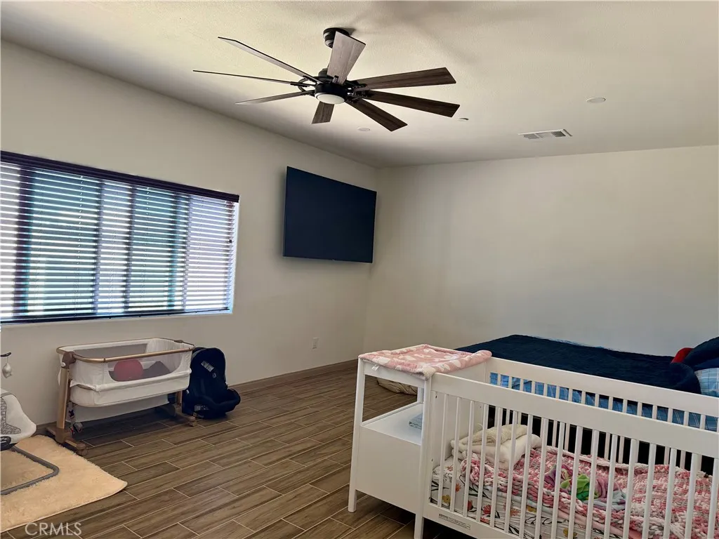 7164 Kingsley Avenue, Hesperia, California 92345 home-pic-30
