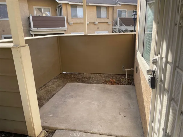3713 S Oak Creek Drive G, Ontario, California 91761