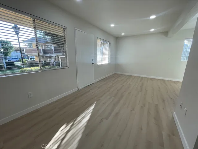 3713 S Oak Creek Drive G, Ontario, California 91761