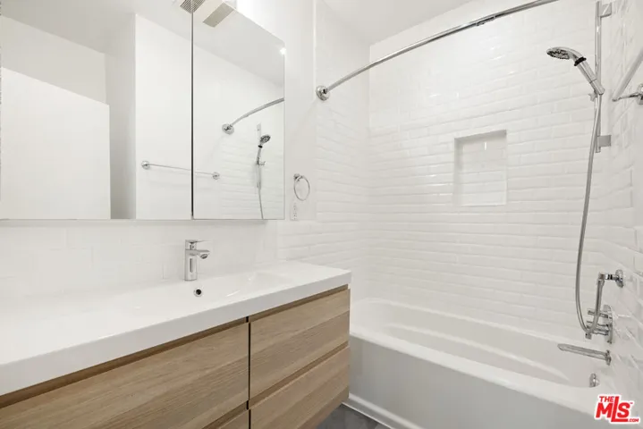 1440 Veteran Avenue 526, Los Angeles, California 90024
