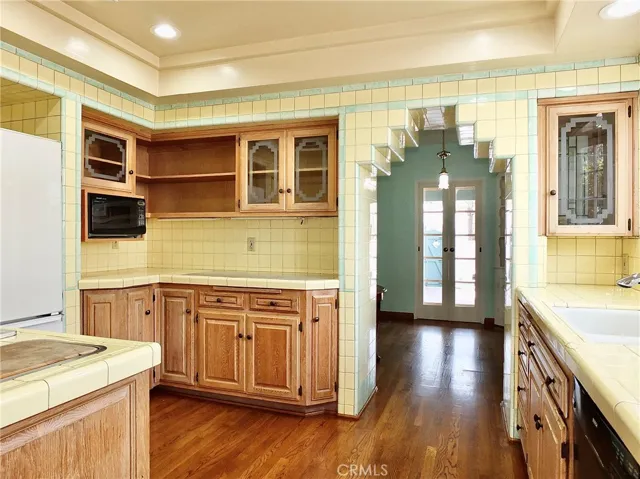 298 Park Avenue, Long Beach, California 90803
