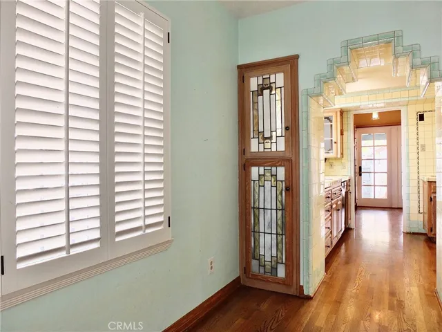 298 Park Avenue, Long Beach, California 90803