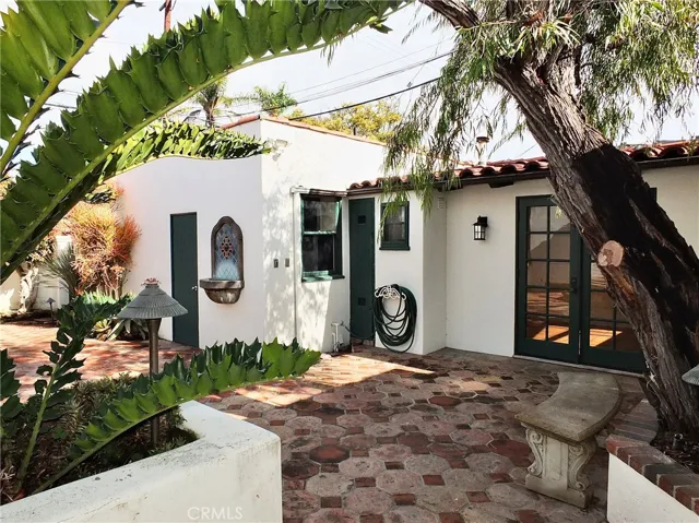 298 Park Avenue, Long Beach, California 90803