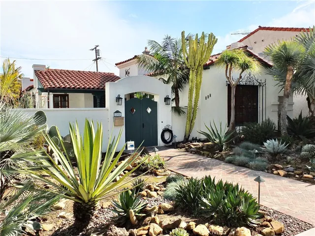 298 Park Avenue, Long Beach, California 90803