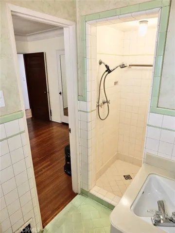 298 Park Avenue, Long Beach, California 90803