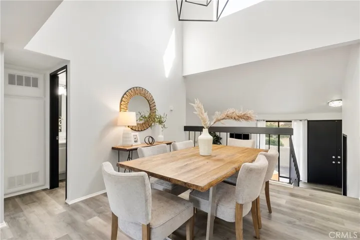 6225 Shoup Avenue 93, Woodland Hills, California 91367