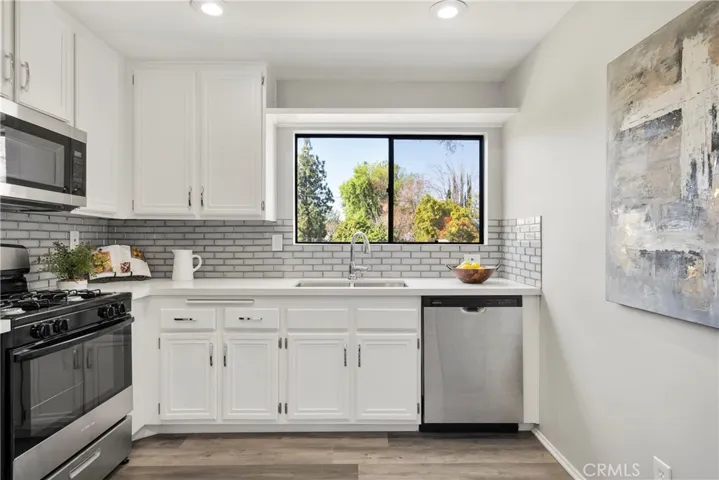 6225 Shoup Avenue 93, Woodland Hills, California 91367