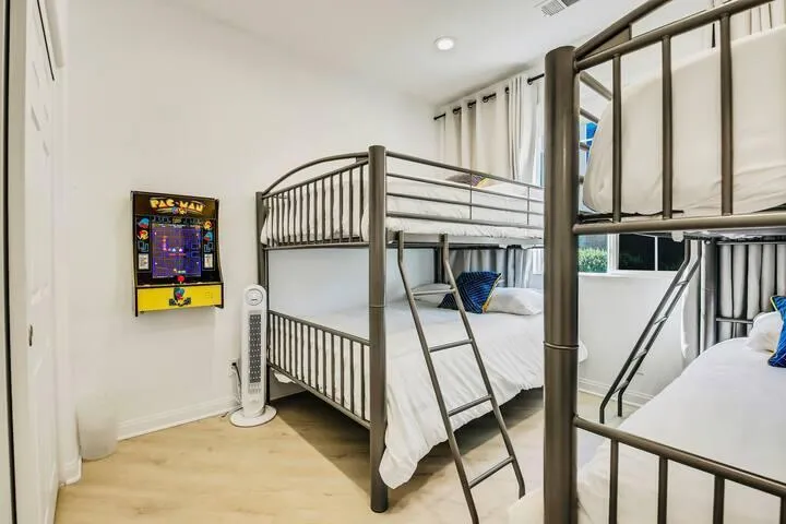 84297 Canzone Drive, Indio, California 92203 home-pic-26